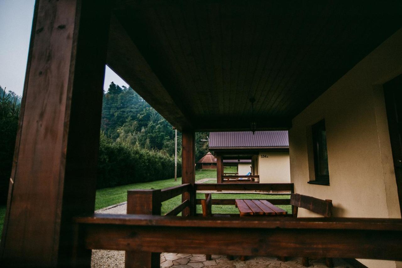 Domki Pod Lasem Lesko Exterior foto
